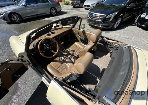 1982 Alfa Romeo Veloce 2000 Spider from USA, damaged, VIN ZARBA5418C1015601